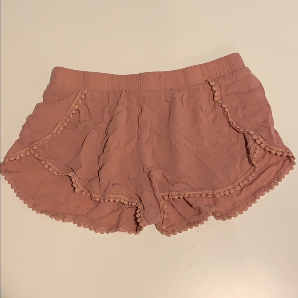 Pink flowy shorts 💕💕